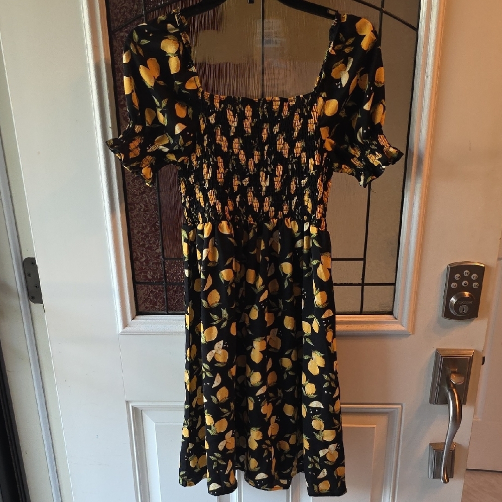 SHEIN Black and Yellow Floral Dress - Picture 4 of 8